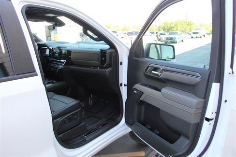 Used 2022 Chevrolet Silverado 1500 ZR2 image 30