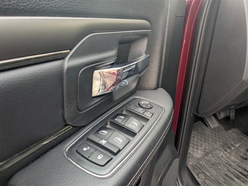 Used 2017 RAM 1500 Sport image 9