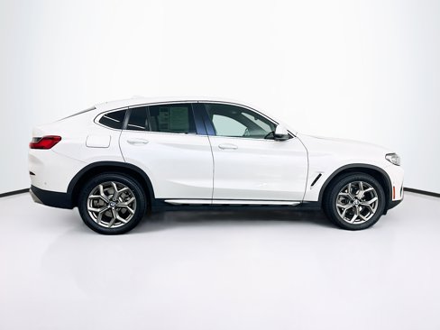 Used 2024 BMW X4 xDrive30i image 10