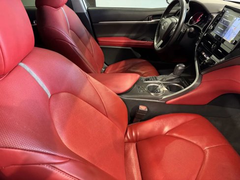 Used 2023 Toyota Camry XSE image 6