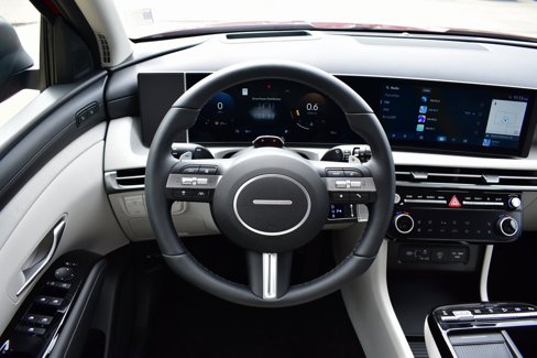 New 2026 Hyundai Tucson Limited image 45