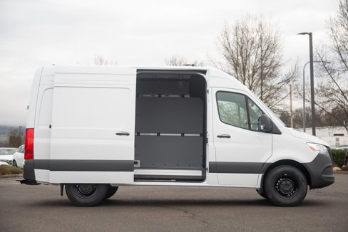 Used 2025 Mercedes-Benz Sprinter 2500 image 7