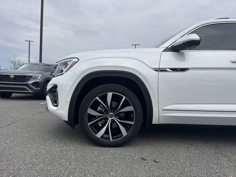 New 2025 Volkswagen Atlas SEL Premium R-Line image 8