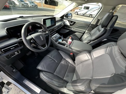 New 2025 Lincoln Aviator Reserve w/ Luxury Package image 14