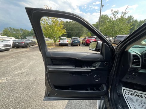 Used 2020 Ford Expedition Platinum image 43