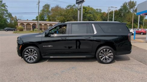 Certified 2025 Chevrolet Suburban High Country w/ Sun And Tow Package image 5