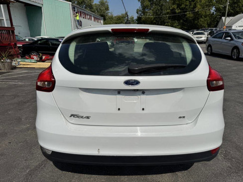Used 2017 Ford Focus SE w/ Interior Protection Package image 4
