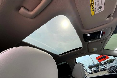 Used 2023 Kia Sorento SX image 30