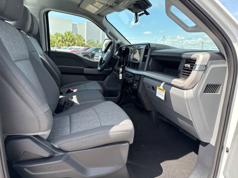 New 2025 Ford F350 4x4 Regular Cab Super Duty image 21