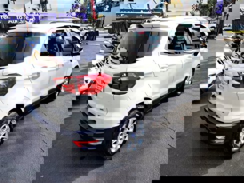 Used 2019 Ford EcoSport SE image 7