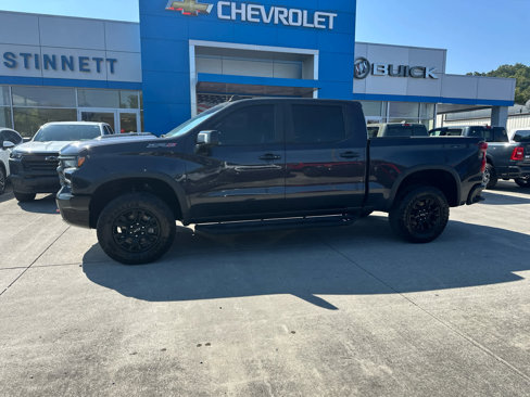 Used 2022 Chevrolet Silverado 1500 ZR2 w/ Technology Package image 5