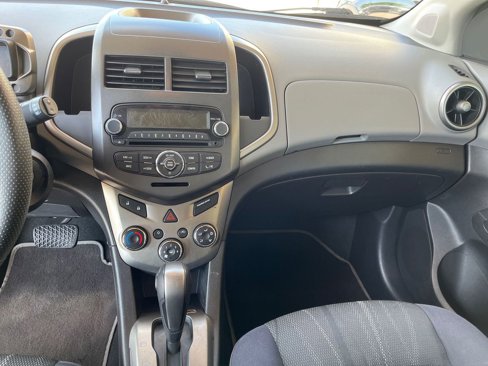 Used 2013 Chevrolet Sonic LT image 12