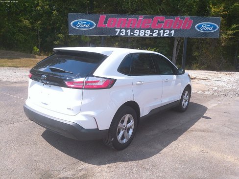 Used 2023 Ford Edge SE image 3