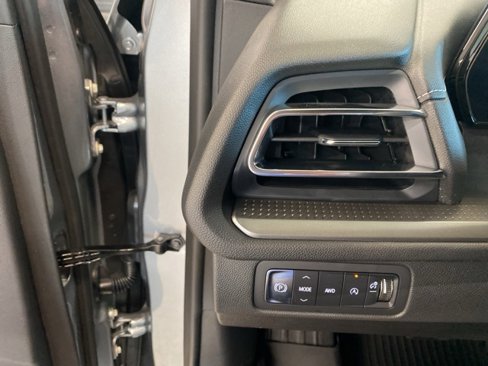 New 2026 Chevrolet Traverse LT w/ LPO, Floor Liner Package image 12