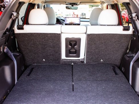 New 2025 Mitsubishi Outlander SE image 46