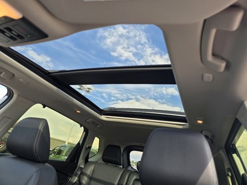 New 2026 Nissan Rogue Platinum image 7