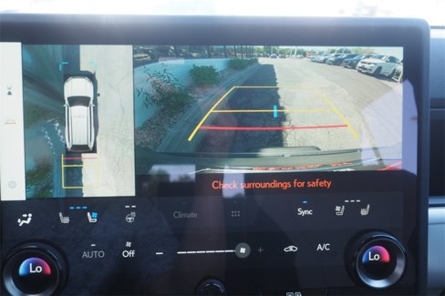 Used 2025 Lexus GX 550 image 16