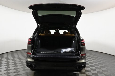 New 2026 BMW X5 xDrive50e w/ M Sport Package image 38