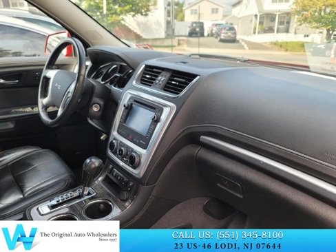 Used 2014 GMC Acadia SLT image 18