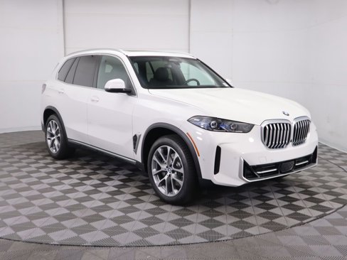 Used 2025 BMW X5 sDrive40i image 3