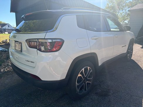 Certified 2022 Jeep Compass Limited image 6