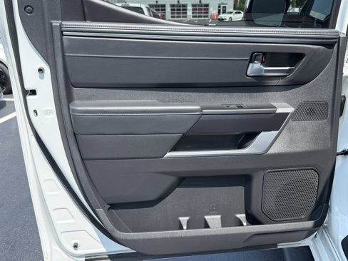 Used 2024 Toyota Tundra Platinum image 15