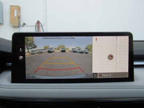 Used 2025 Genesis G70 2.5T image 8