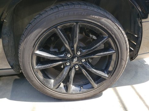 Used 2017 Dodge Challenger SXT w/ Blacktop Package image 4