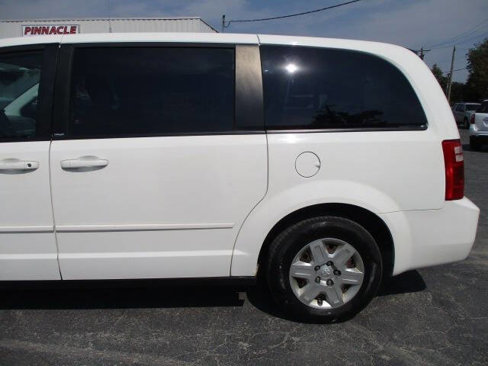 Used 2010 Dodge Grand Caravan SE w/ Climate Group image 5