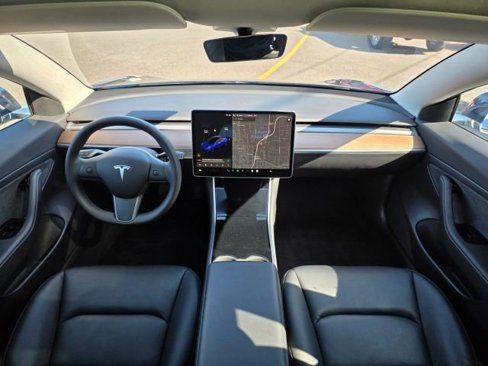Used 2020 Tesla Model 3 Standard Range Plus image 10