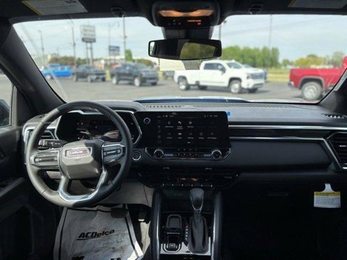 New 2025 GMC Canyon Elevation image 22