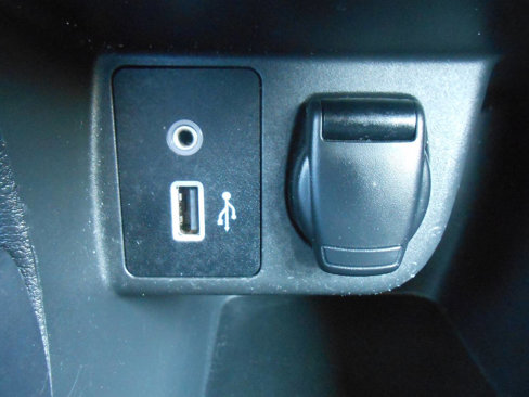 Used 2021 Nissan Versa SV image 15
