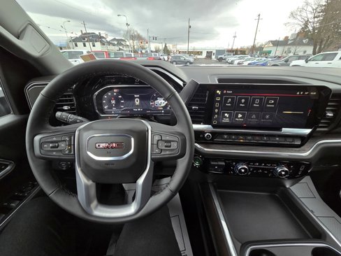 New 2025 GMC Sierra 3500 SLT w/ SLT Convenience Package image 17