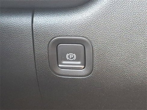 Used 2024 Chevrolet Silverado 2500 Custom w/ Custom Value Package image 27