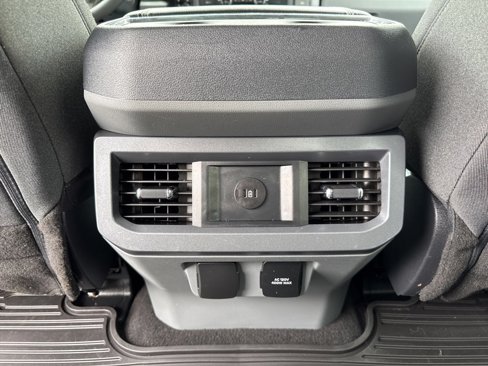 Used 2024 Ford F250 XLT image 26