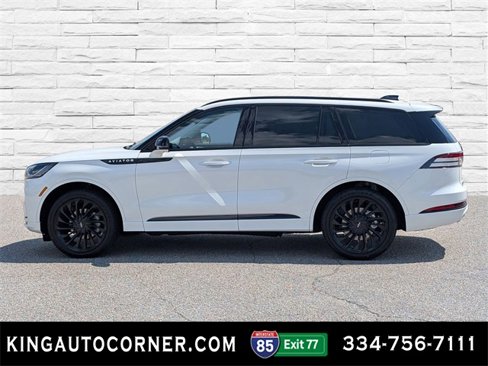 New 2025 Lincoln Aviator Reserve image 8