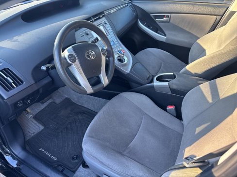 Used 2015 Toyota Prius Two image 10