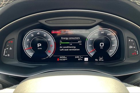 Certified 2025 Audi Q8 Premium Plus image 20