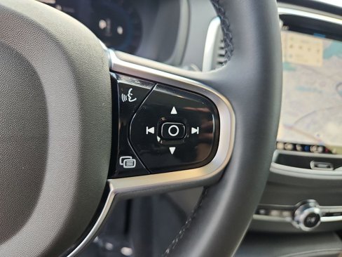 Certified 2025 Volvo XC90 B5 Core image 20