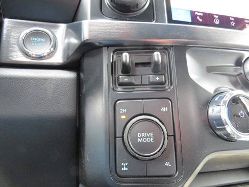 New 2025 Ford F250 Lariat image 19