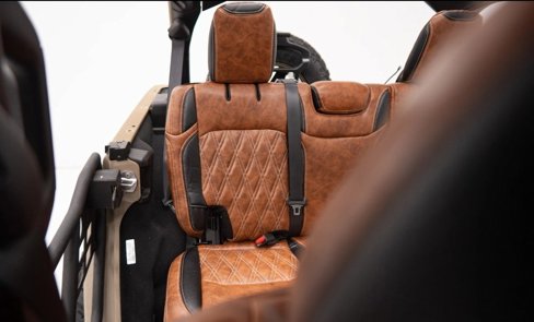 Used 2025 Jeep Wrangler Sport image 13
