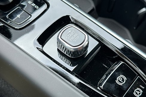 New 2026 Volvo XC60 T8 Plus w/ Climate Package image 20
