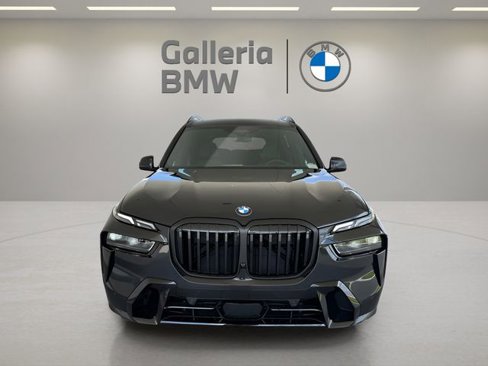 Used 2026 BMW X7 xDrive40i w/ M Sport Package image 3