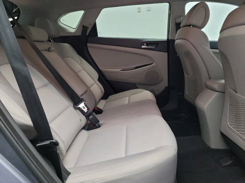 Used 2016 Hyundai Tucson Sport image 19
