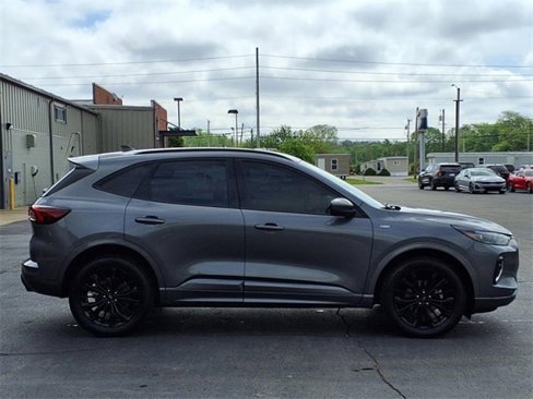 Used 2023 Ford Escape ST-Line Elite image 9