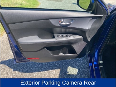 Used 2023 Kia Forte LXS image 11