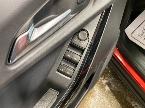 New 2026 Chevrolet Equinox LT image 17