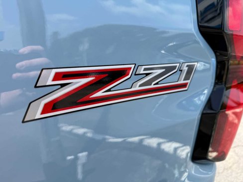 New 2025 Chevrolet Colorado Z71 w/ Technology Package image 24
