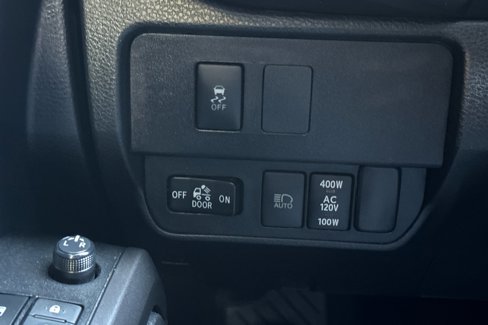 Used 2021 Toyota Tacoma TRD Off-Road image 39