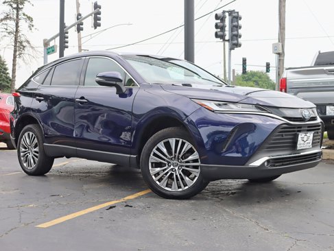 Used 2024 Toyota Venza XLE image 2